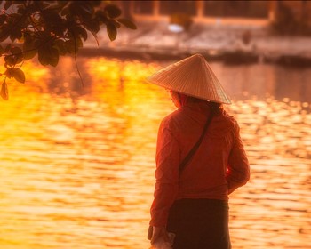 Переезд в провинцию Ниньбинь, город Хоалы, смотровая на горе Ханг Муа, свободное время