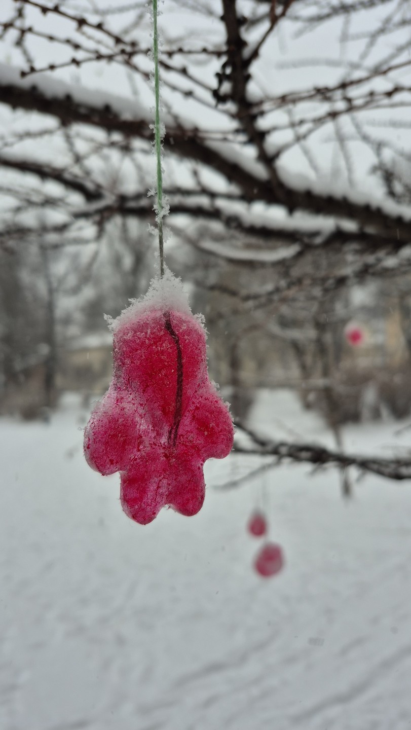 Эта экскурсия подойдёт для любителей пеших прогулок и архитектуры. Мы поняли, что жизнь нк заканчивается на