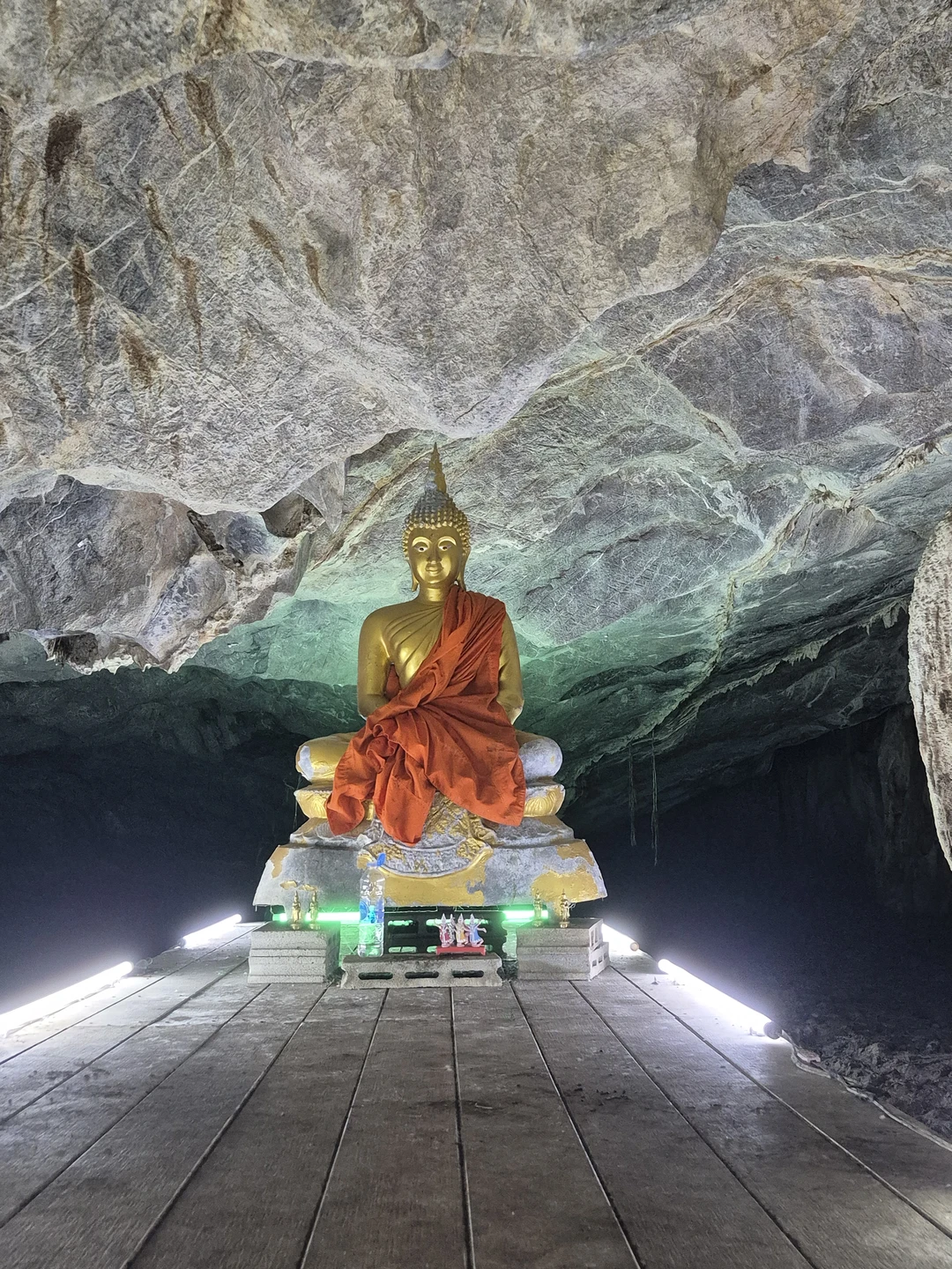 Экскурсия очень понравилась! Очень насыщенная поездка, за один день увидеть столько красоты, очень круто! Два раза