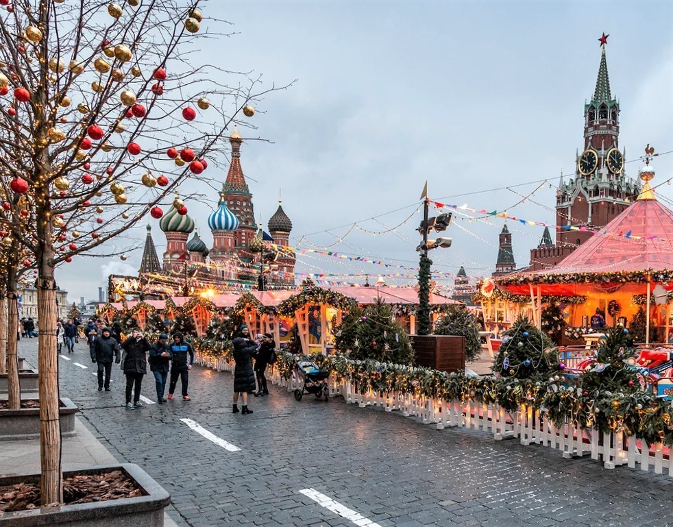 Огни и сюжеты новогодней Москвы (12/15)