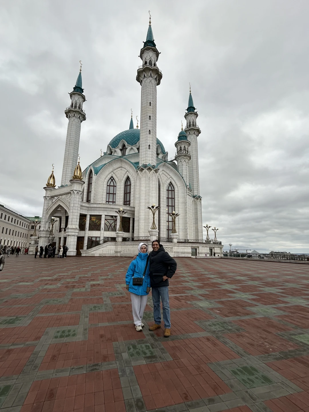 Нина - осколок советской интеллигенции, которая вскоре будет безвозвратно утрачена. Рекомендую всем доверить свой досуг Нине!
