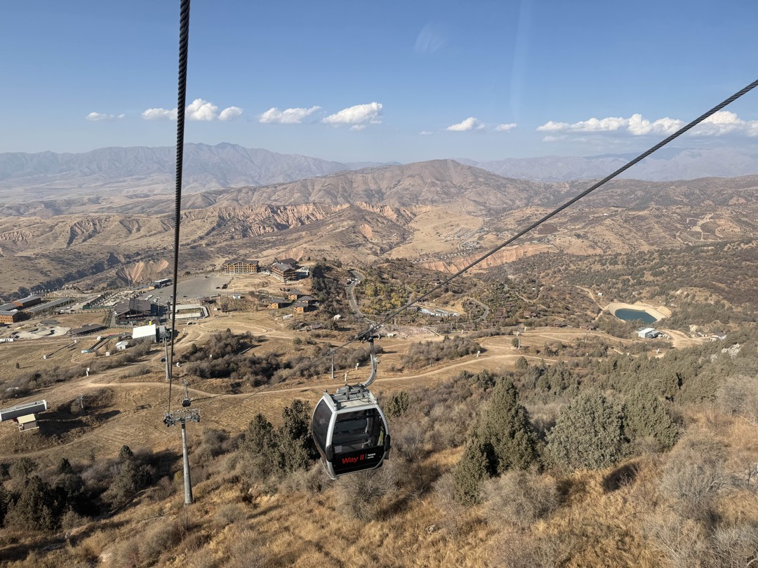 Из Ташкента - в горы Западного Тянь-Шаня (Людмила)