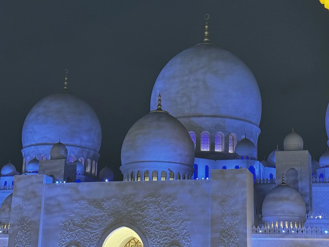 Главное об Абу-Даби (Александр)