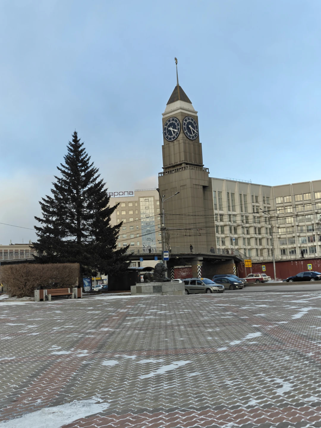 Если вы, как и мы, в Красноярске впервые и не надолго, рекомендуем индивидуальную автомобильную экскурсию с