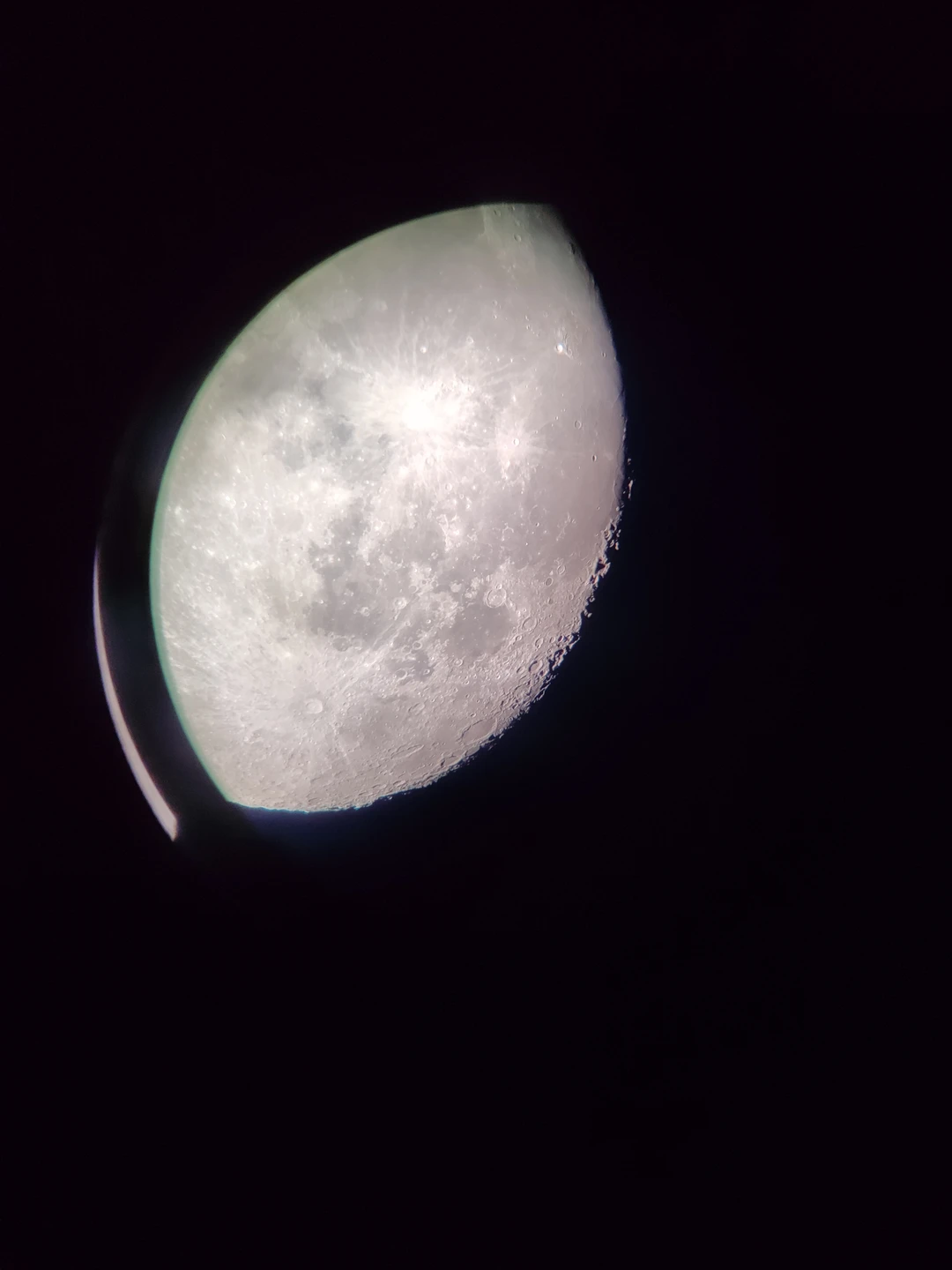 Большое спасибо за эту необычную экскурсию:уникальное место, время и тема делают её незабываемой. А гид-организатор Али