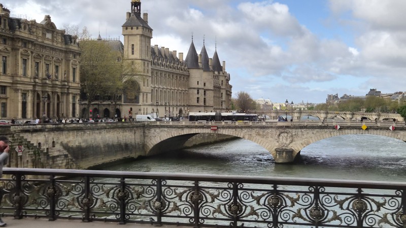 Добрый день,Дмитрий! Спасибо Вам большое за организацию нашей экскурсии для большой группы! Автобус был комфортабельный, гид