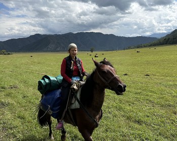 В седле по алтайской тайге