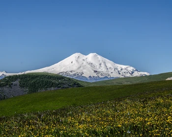 Эльбрус и Поляна нарзанов