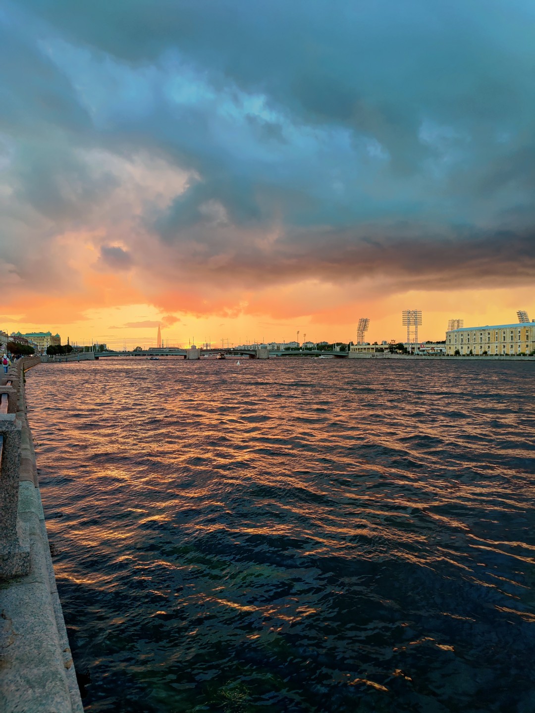 Романтика и тайны невских берегов (Любовь)