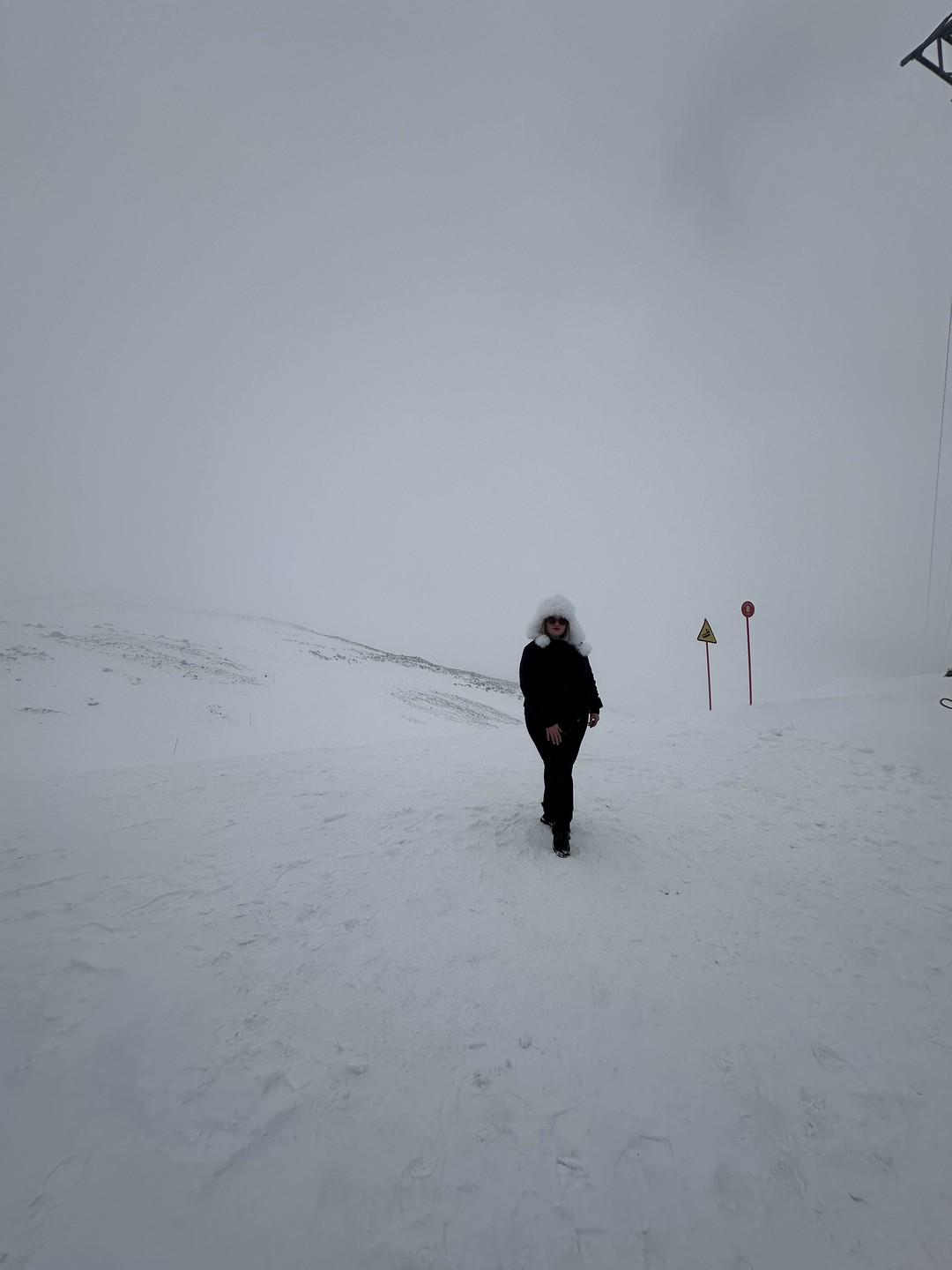 Очень крутая поездка даже очень, гид Артемий классный, все рассказывал и объяснял все и как нужно)