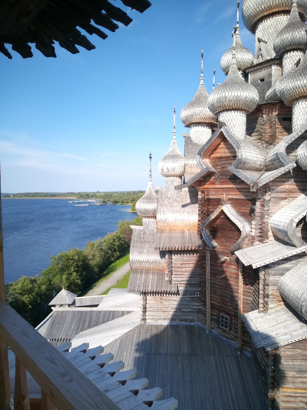 Очень понравился тур. Организовано все четко и понятно. Встретили у вокзала, покормили, завезли в гостиницу, где