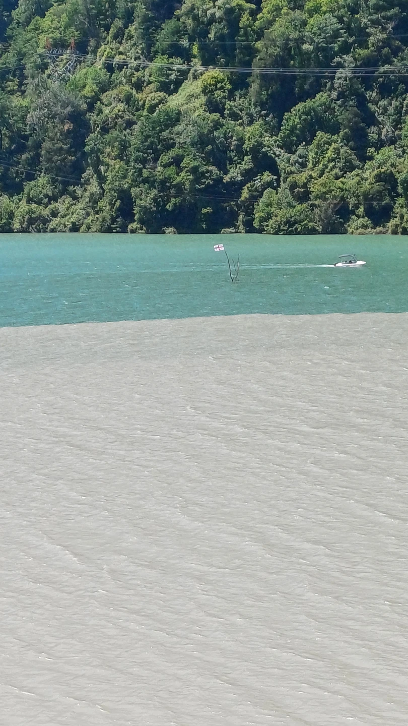 Это был чудесный день. Алексей сразу расположил к себе. Общение было лёгким и очень интересным. Рекомендую