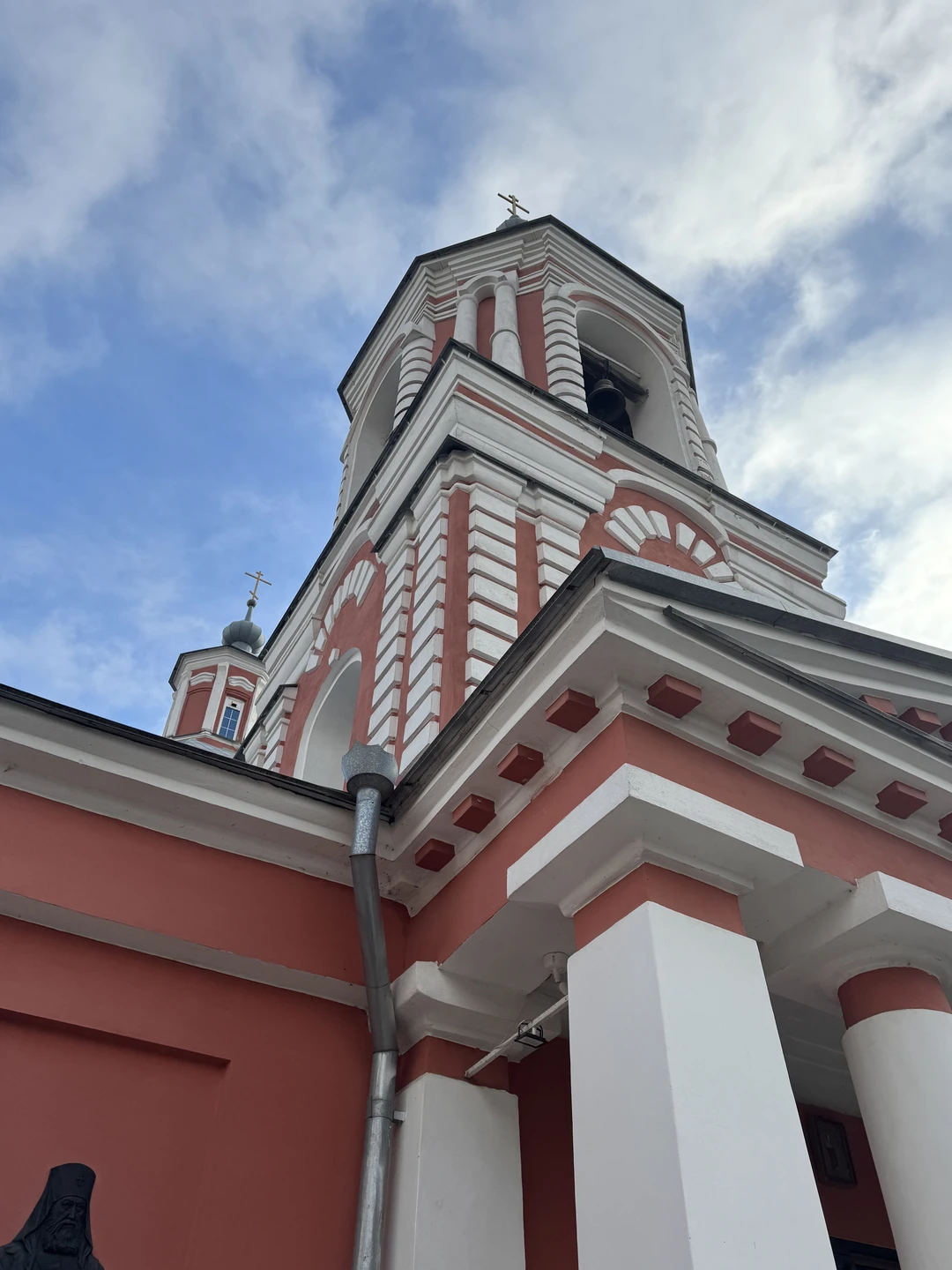 Хорошая, насыщенная экскурсия. Отдельное спасибо Виктору, очень приятно общаться с человеком, который любит не только свою