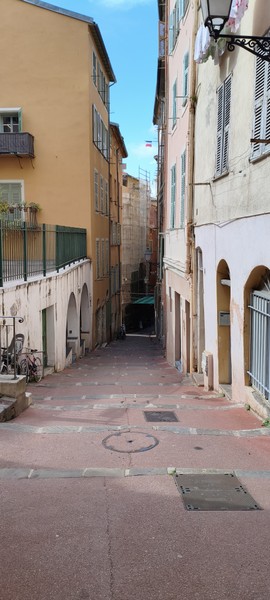 Рекомендую к посещению экскурсию тем кто приезжает впервые (как и я), так и тем кто хочет узнать более полную историю становления города