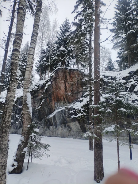 Отличная экскурсия. Много интересной информации, посетили несколько необычных мест. Особенно вдохновил зимний лес. Спасибо, Ярослав!