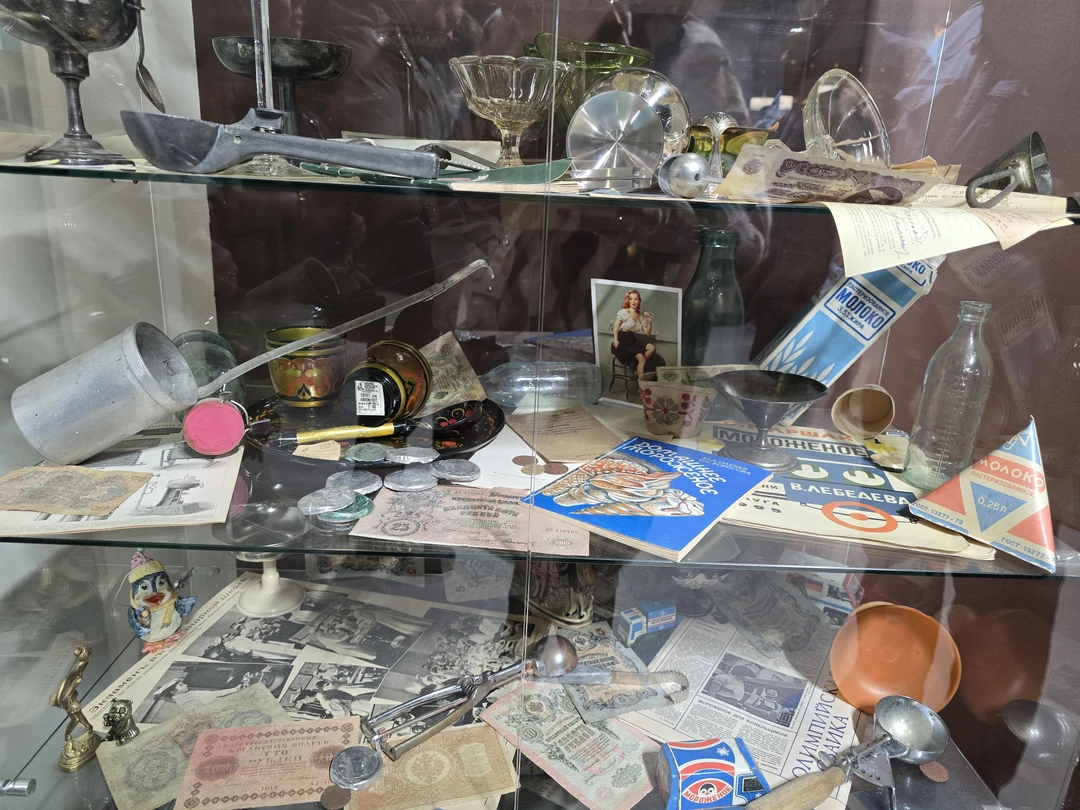 Приятное мероприятие. Возвращение в детство, когда очень хотелось ведро мороженого съесть. Интереснейший рассказчик - дядя Лёша