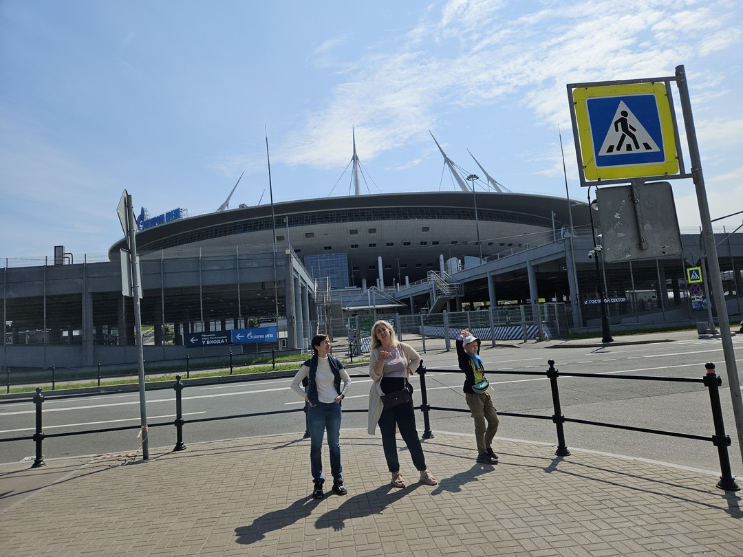 Пешком бы за 3,5 часа экскурсии столько всего не обошли - от Спаса на Крови до