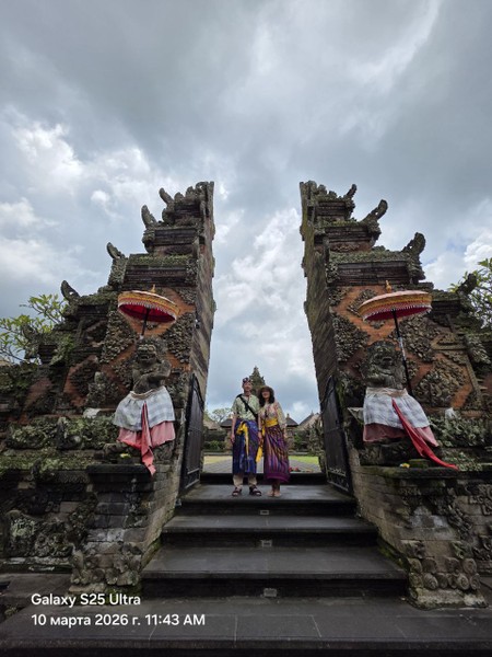 Были на экскурсии "Калейдоскоп Бали" с замечательным гидом Мади. Он хорошо знает русский язык, очень познавательно