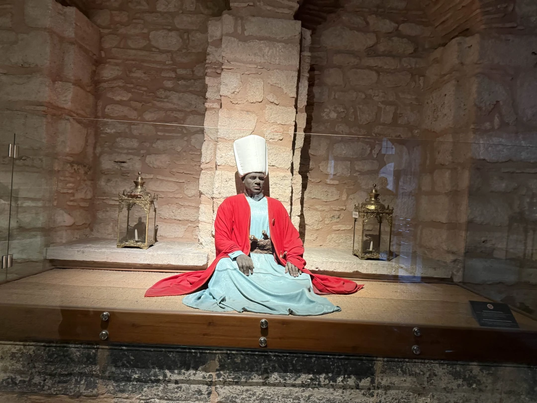 Если хотите за три часа погрузиться в историю Османской империи, понять, как устроено было государство, какие