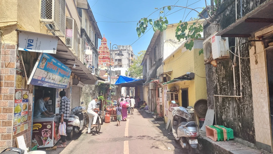 Спасибо Анисе за чудесную экскурсию по Мумбаю. Благодаря ей мы много узнали об этом волшебном городе