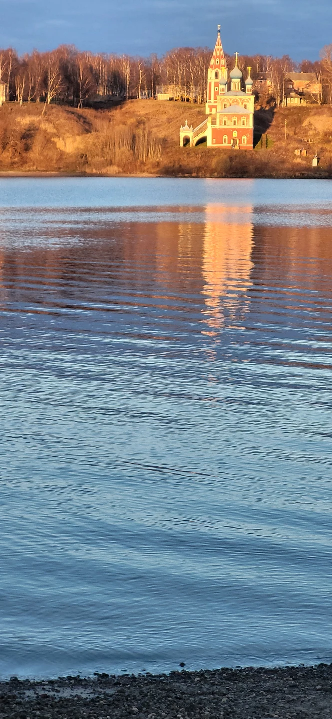 Огромное спасибо экскурсоводу Юлии за замечательно проведенную экскурсию. Хорошо продуманный маршрут, правильно выбранные обьекты для осмотра