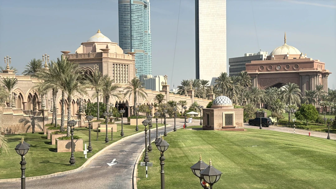 Какая замечательная экскурсия в Абу-Даби!!! Встретили около отеля, повезли в комфортабельном авто. Как и было обещано,