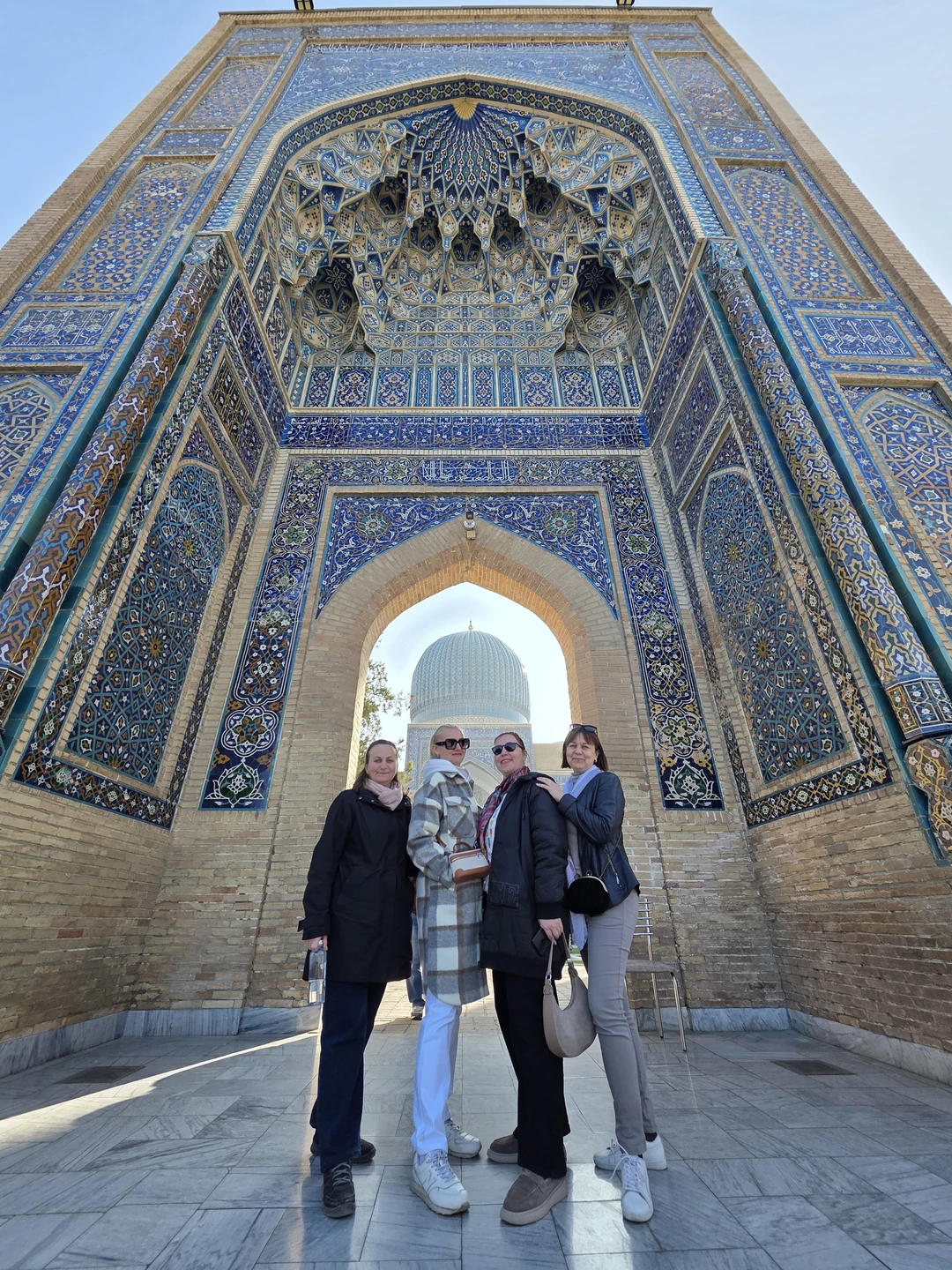 Спасибо Дониёру за прекрасную экскурсию! Четыре часа пролетели на одном дыхании. Было очень интересно и познавательно