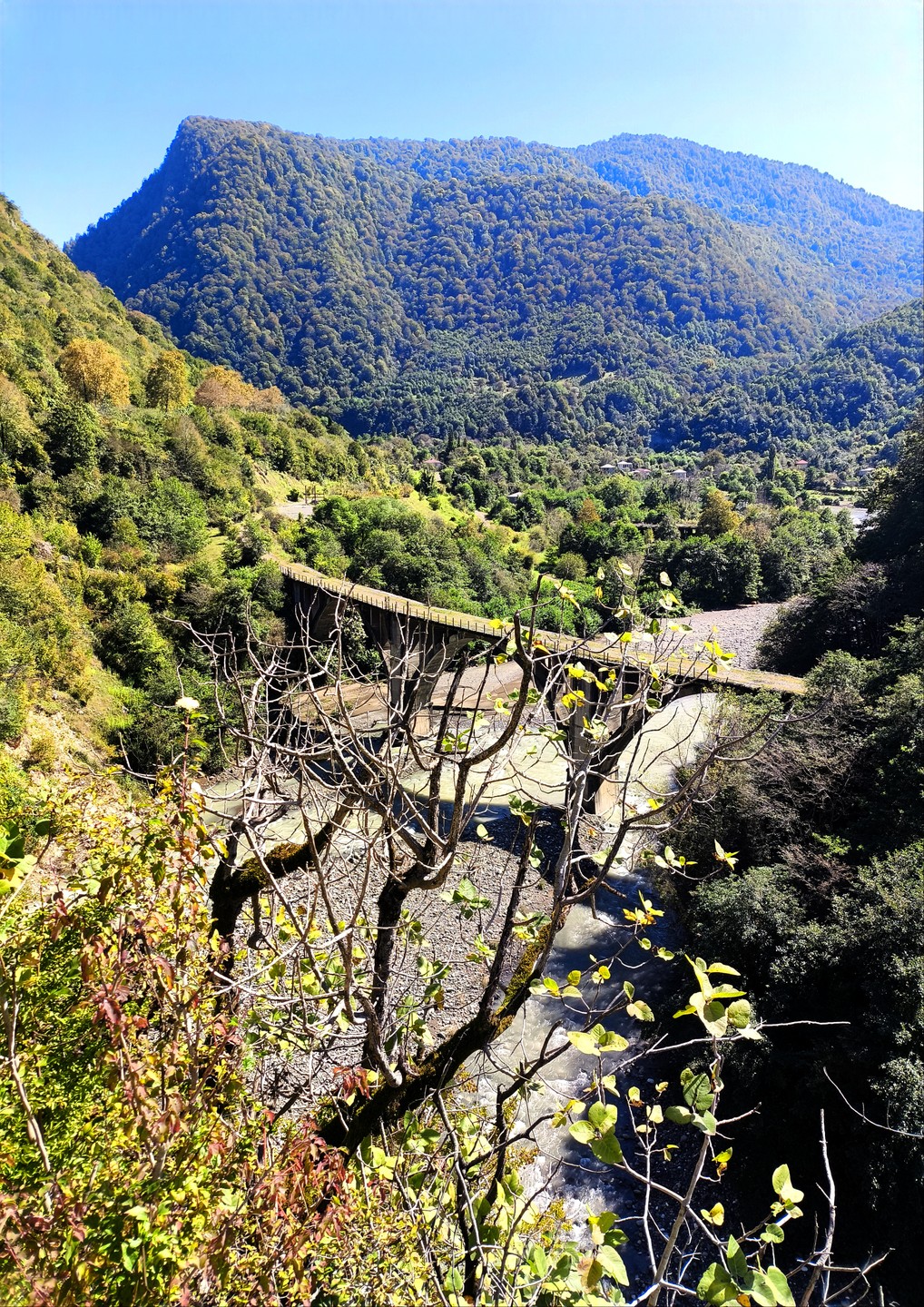 Экскурсия организована отлично, грамотно продуман маршрут. Большое спасибо нашему гиду Паше, он виртуозно объехал все туристические