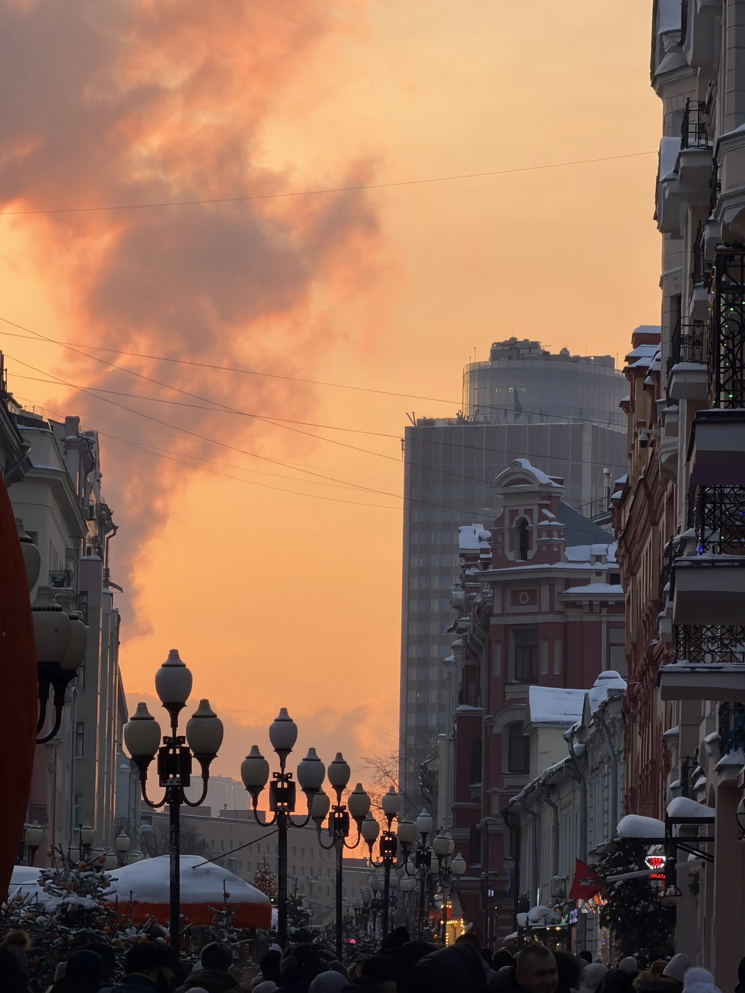 Экскурсия по Красному маршруту (Смоленская-Арбат-Гоголевский бульвар-Храм Христа Спасителя) очень понравилась. Интересные и редкие факты, очень живо