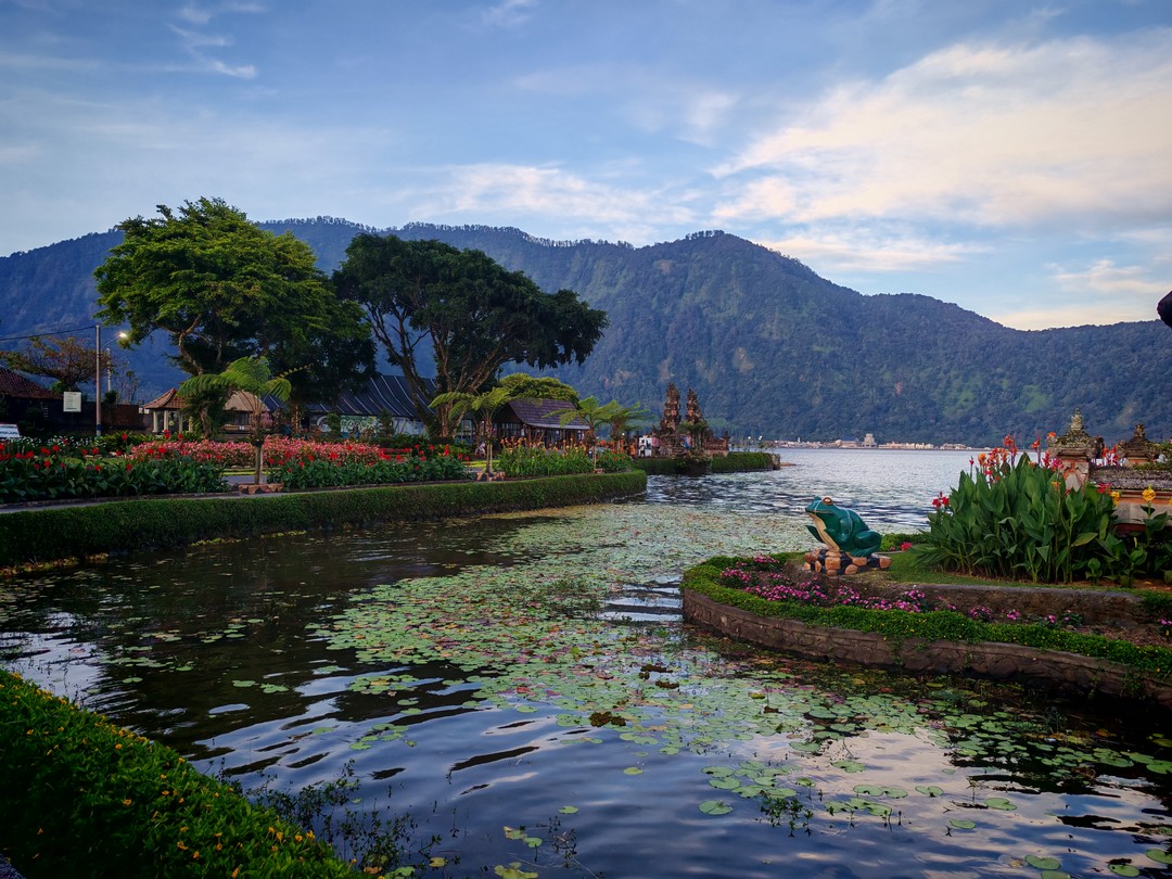 Хочу выразить огромную благодарность гиду Валерию