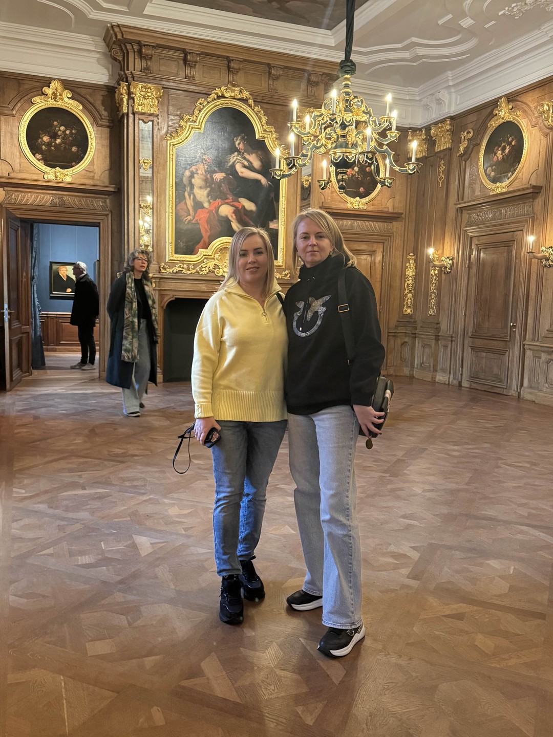 Мы брали у Татьяны экскурсию по трем городам в один день - Гаага, Делфт и Роттердам