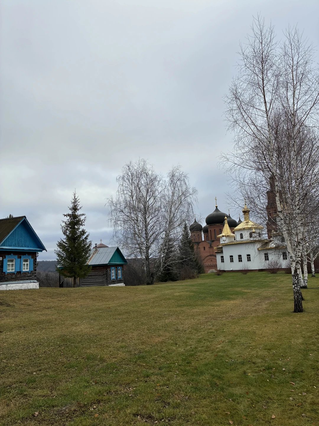Огромная благодарность Ирине за потрясающую поездку! Экскурсия в монастырь «Святые Кустики» и на родник «Красный Ключ»