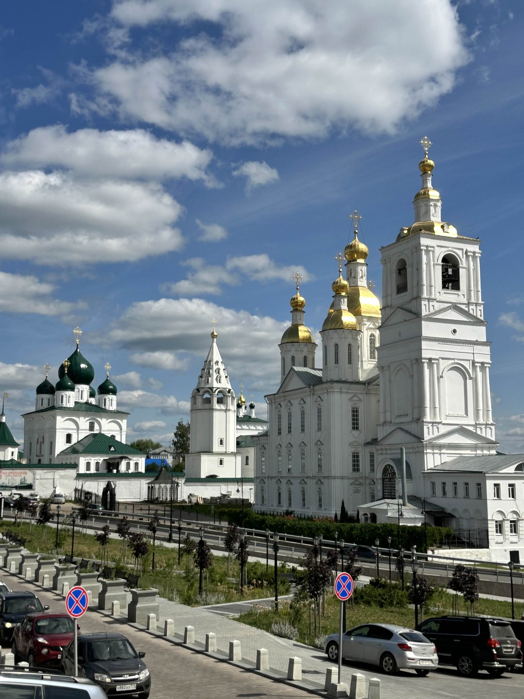 Наш гид Юлия замечательно провела экскурсию и познакомила нас с Арзамасом. Мы узнали не только много