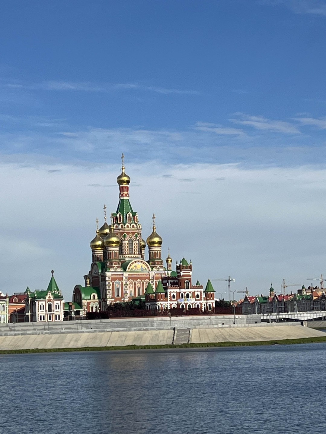 Отличная экскурсия, нам с мужем очень понравилось! Красивые виды, такой микс архитектуры в одном месте