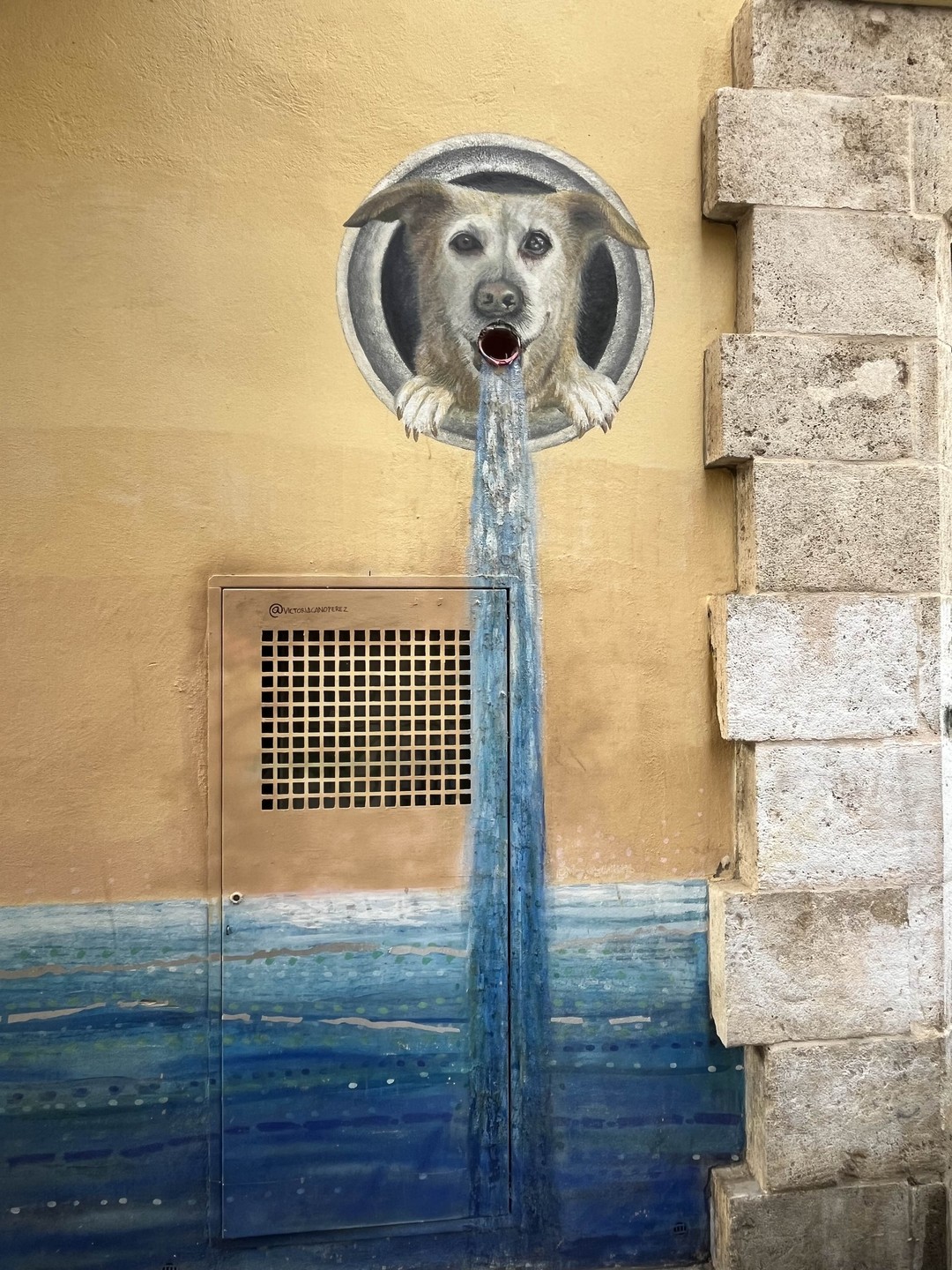 Посетив Валенсию, хотелось интересного рассказа не только про основные вехи и места в городе, но и