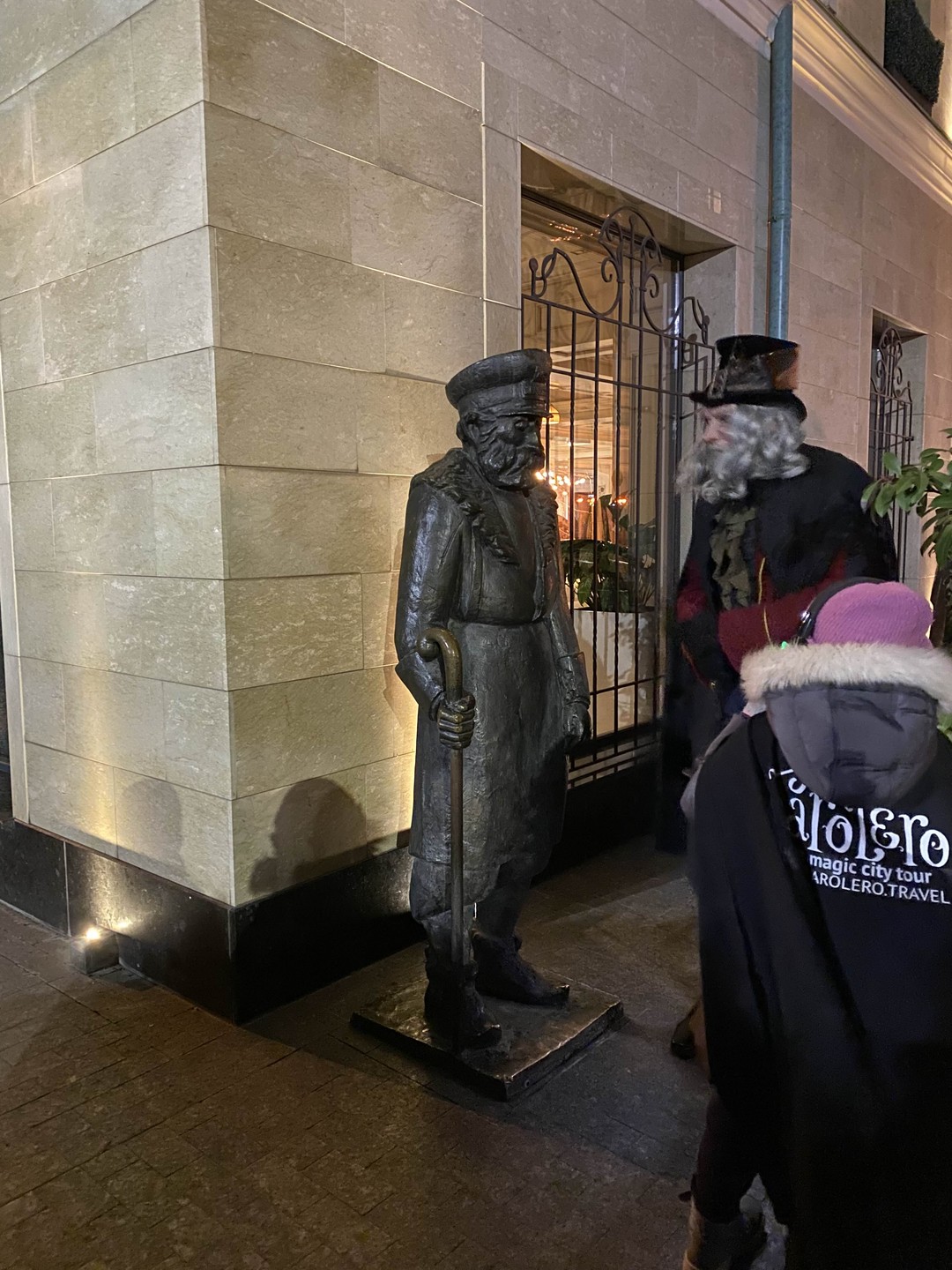 Вечерняя прогулка с Фаролеро прекрасно дополнила наше путешествие по Грузии и Тбилиси. Сказочно, волшебно, детям очень