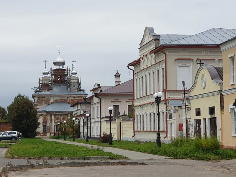 Открыть прекрасную старинную Шую
