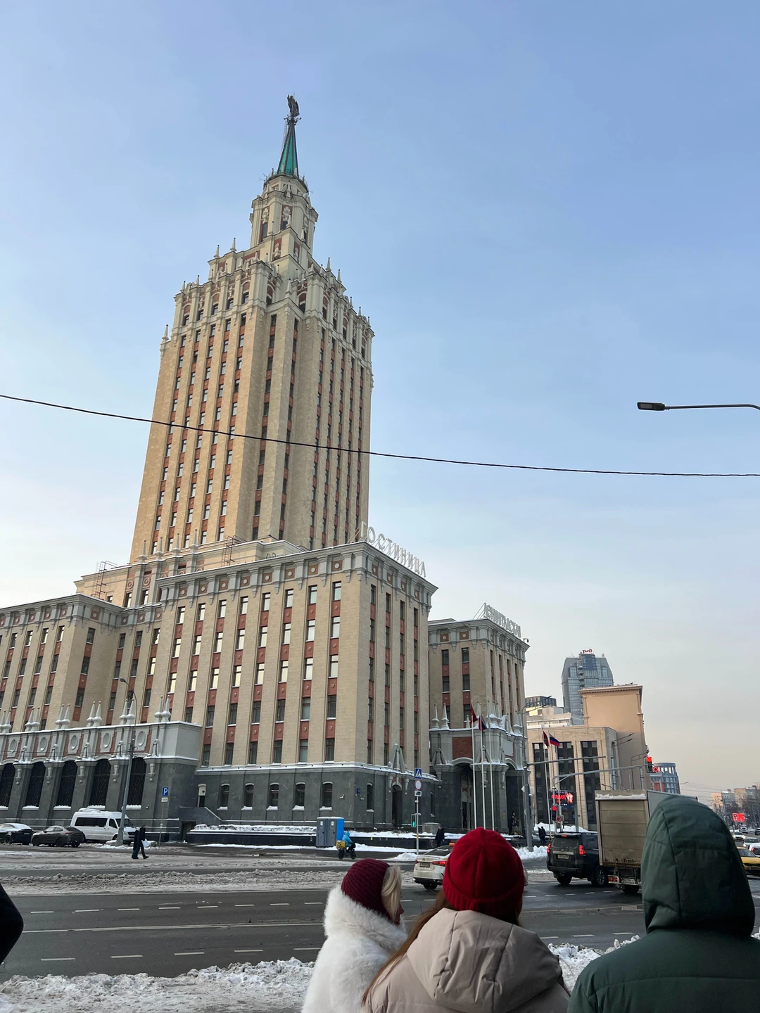 Интересная экскурсия, рекомендую. Маршрут зимний, было холодно и часть информации была дана в теплом автобусе, за что отдельное спасибо