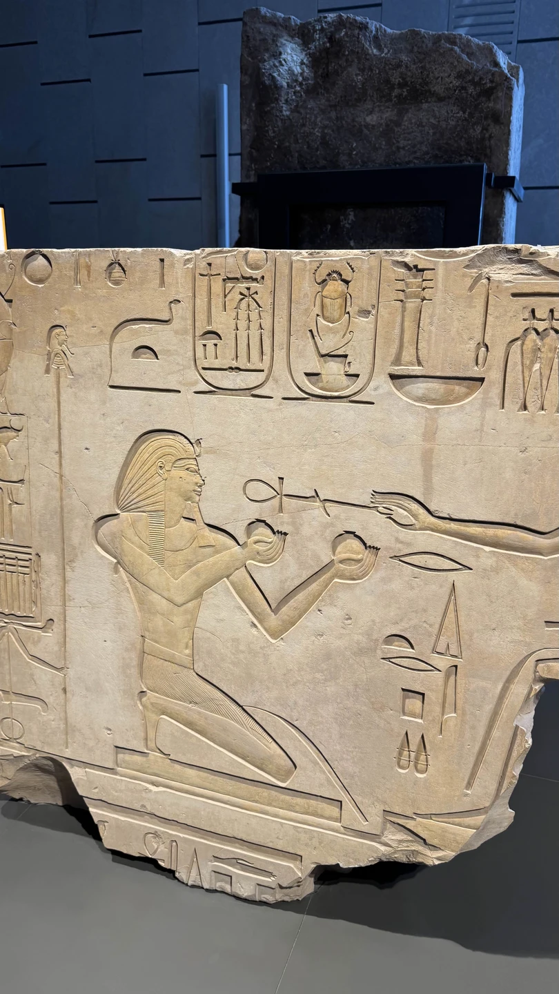 По совету хорошего человека связались с этим замечательным экскурсоводом - Мухаммадом. Экскурсия была очень интересная, познавательная