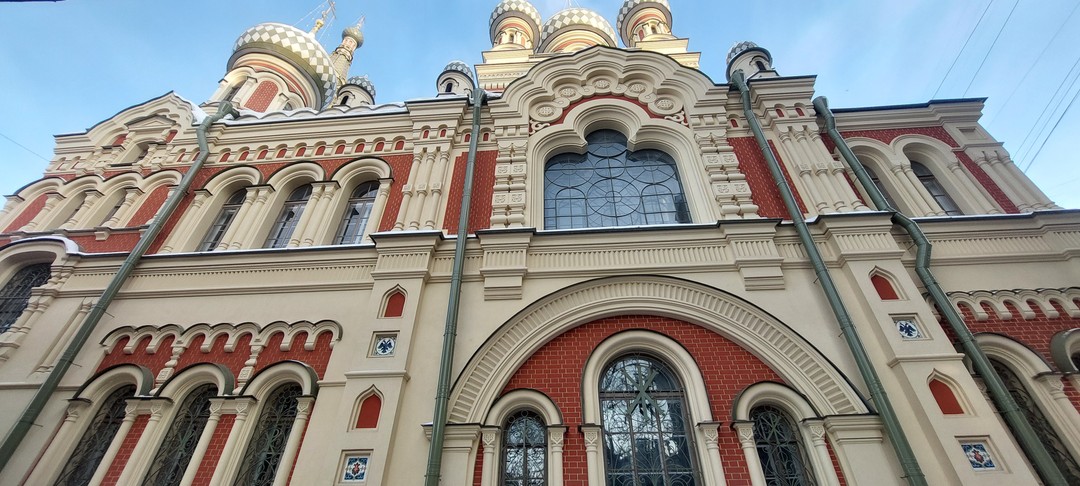 Благодарим Ивана за прекрасную экскурсию. Получили большое удовольствие и существенный прирост знаний. Иван глубоко знает предмет,