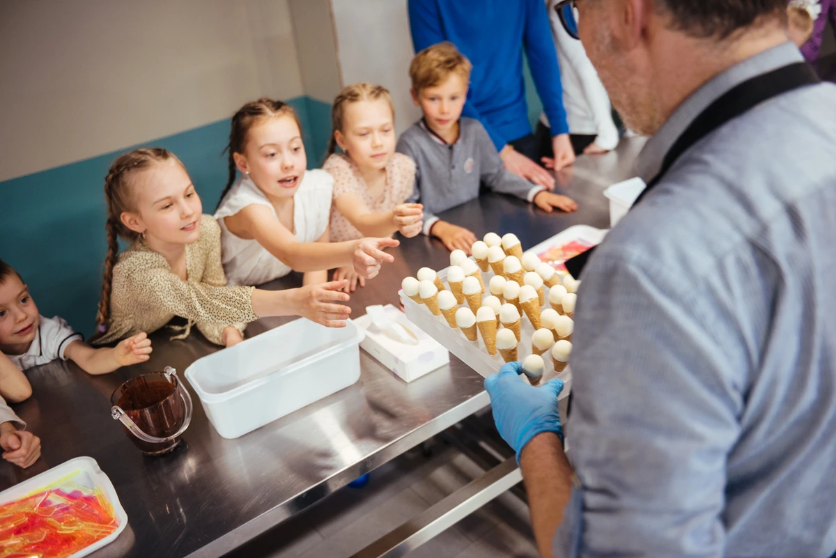 На фабрику мороженого в Петербурге — с дегустацией (16/17)