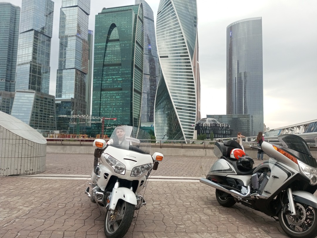 Дух захватывает от поездки. Егор мастер своего дела. Про Байк центр вообще можно говорить часами. Рев
