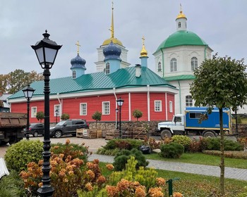 Псково-Печерский монастырь, Богом зданные пещеры, Изборская крепость, Словенские ключи, активность по сезону