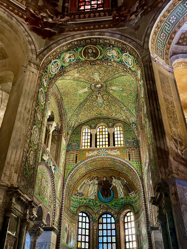 «Есть город золотой»: обзорная экскурсия по Равенне