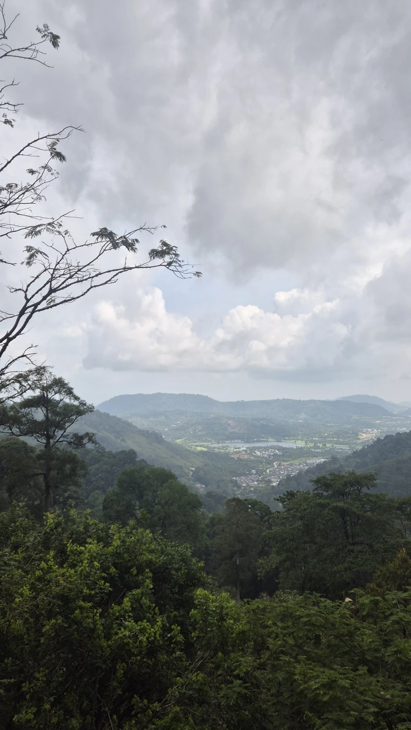 Удивительная прогулка по прекрасным местам, спасибо большое Андрею за экскурсию, терпение и интересный рассказ)