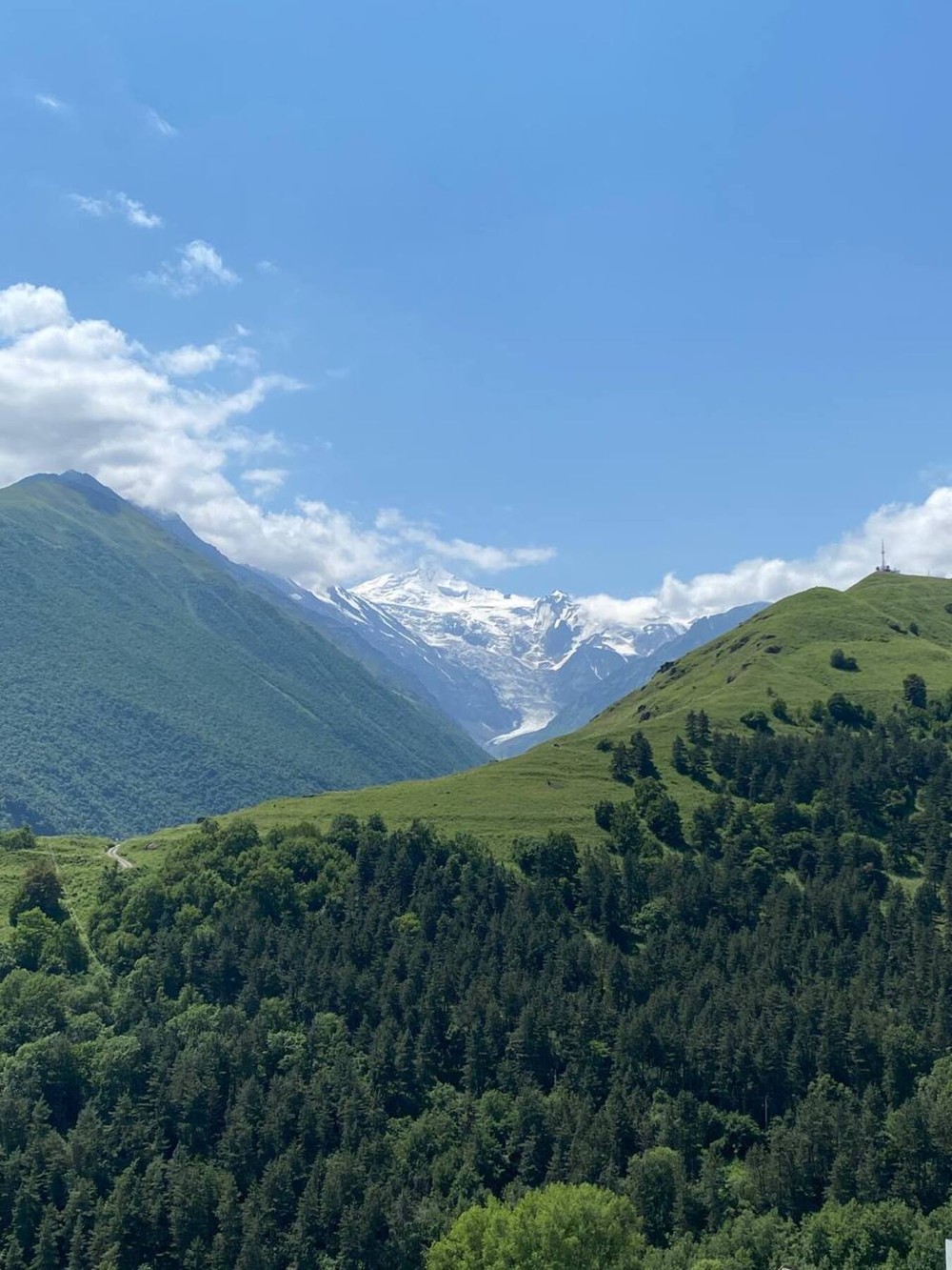 Легенды Осетии — едем в Кармадонское ущелье и Даргавс (9/15)