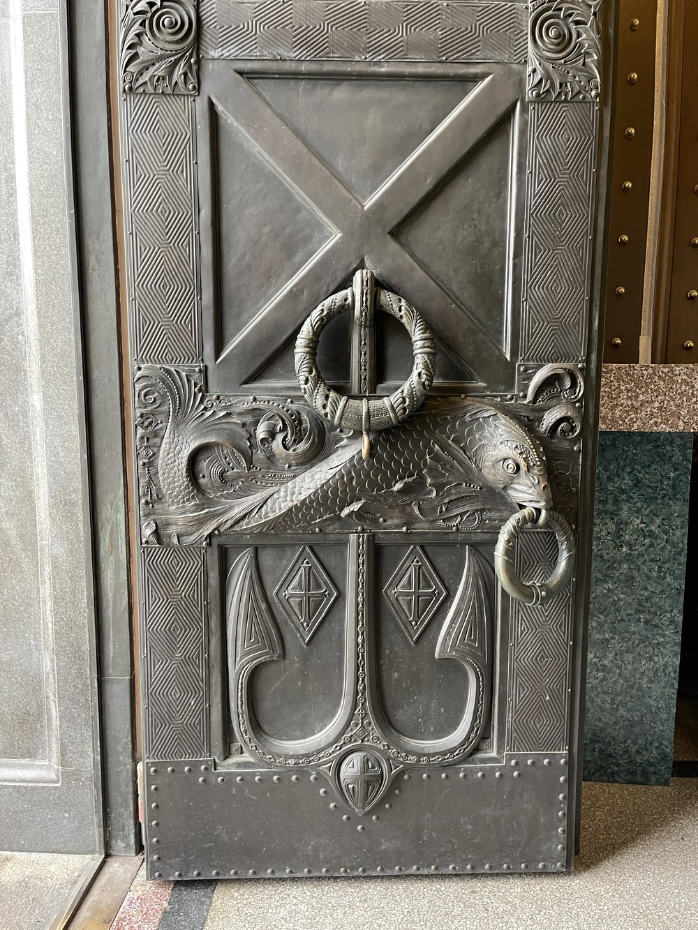 Кронштадт в мини-группе на комфортабельном автомобиле (7/15)