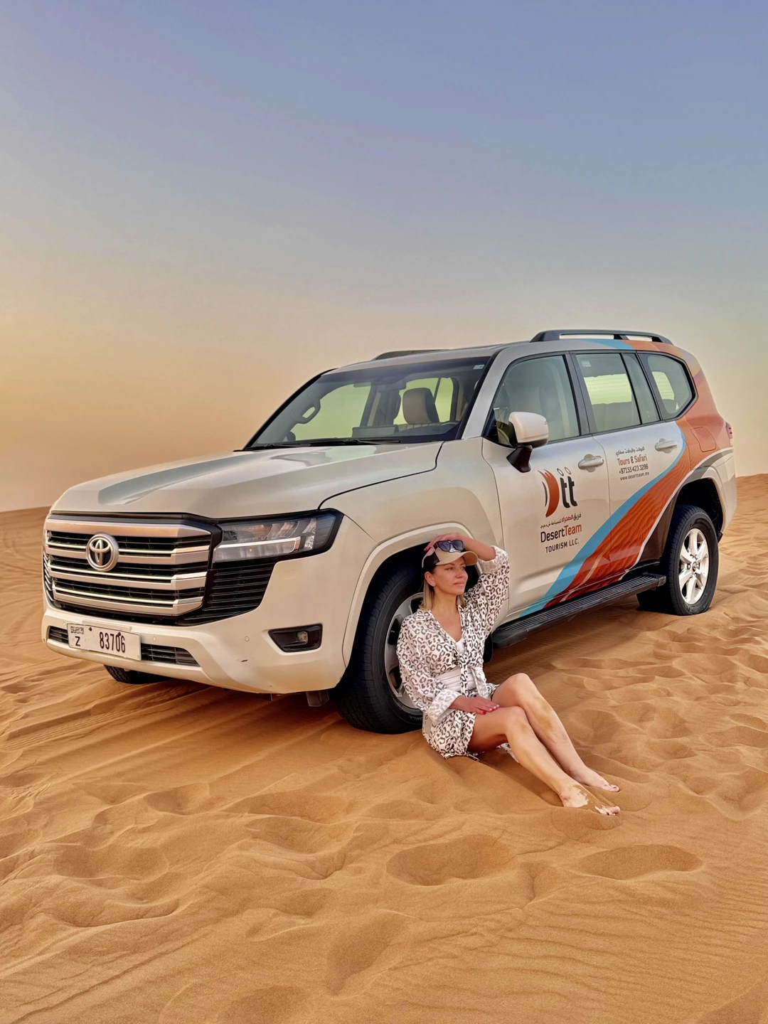 Брали обзорную экскурсию по Дубаю. Гид рассказал все хорошо и подробно, на любые вопросы отвечал легко и быстро