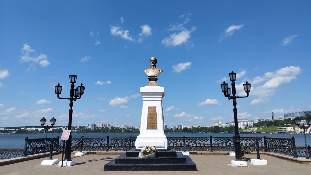 Первый раз в городе: автопрогулка по Ижевску (Анна)