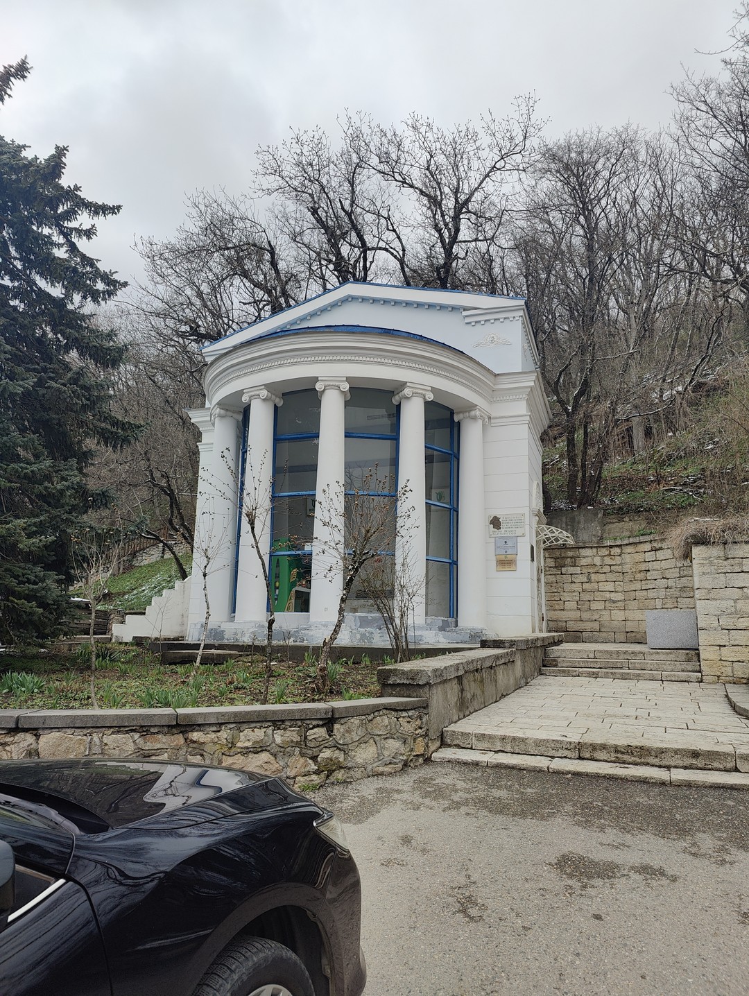 Название экскурсии на 100% отражает описание этого милого города. Маленький, уютный, красивый. Спасибо Елене за отличный